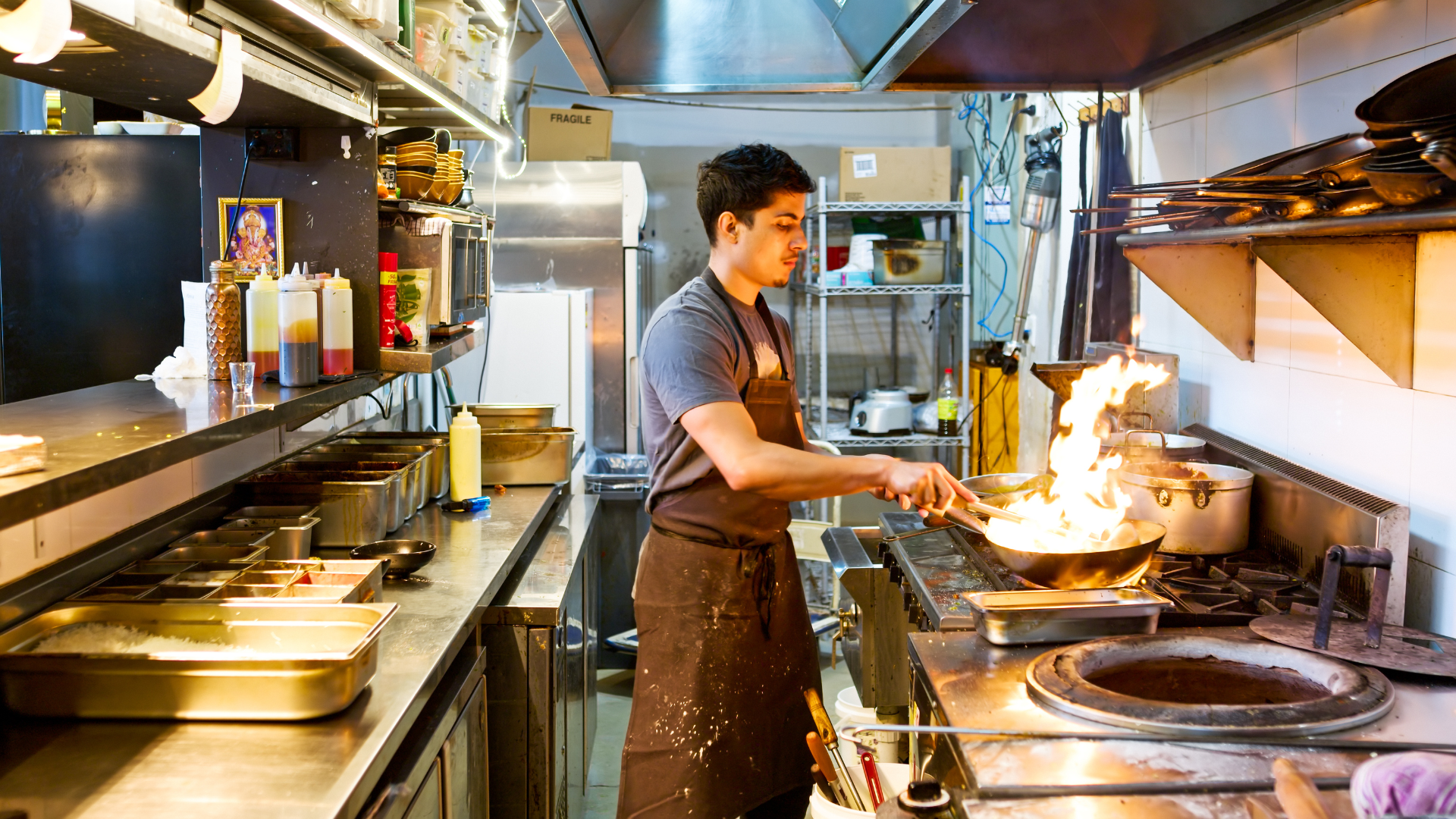 restaurant working